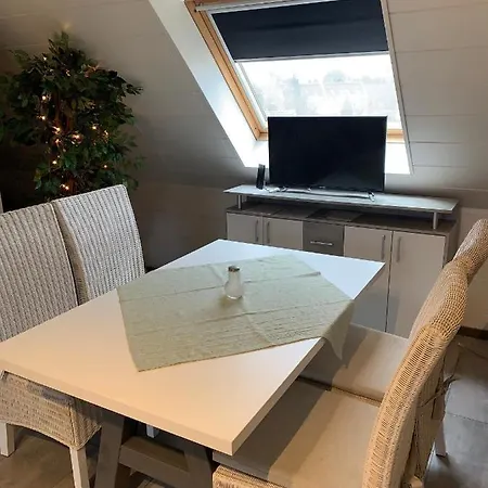 Studio 69 Mit Balkon * Oberhausen (North Rhine-Westphalia)